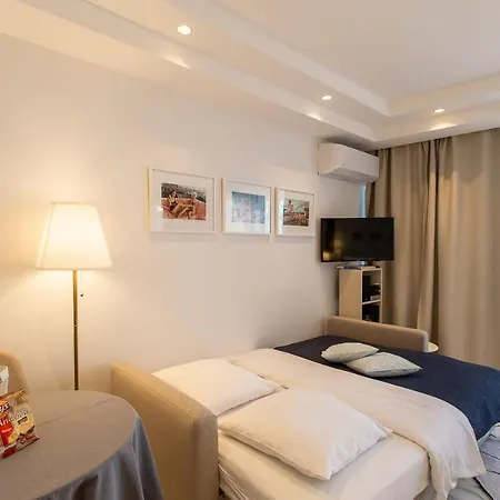 Royal Promenade Pool Terrace Sea View Air Conditioning *