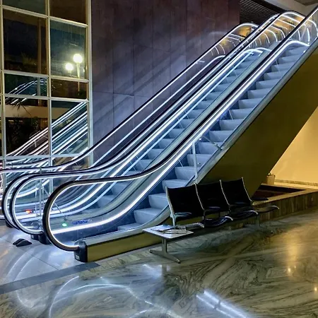 Royal Promenade Pool Terrace Sea View Air Conditioning نيس