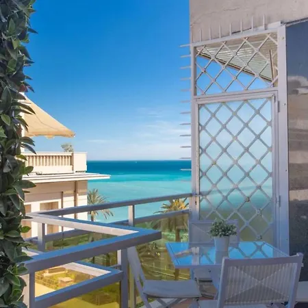 Royal Promenade Pool Terrace Sea View Air Conditioning