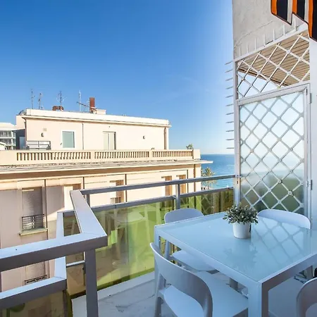 Royal Promenade Pool Terrace Sea View Air Conditioning * نيس